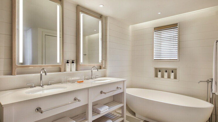 LUX* Belle Mare Resort & Villas